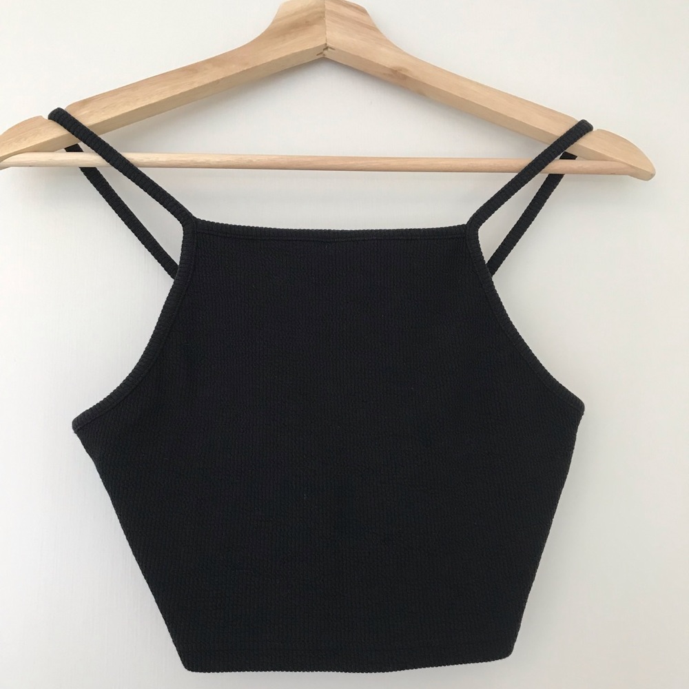 Black stretch crop top